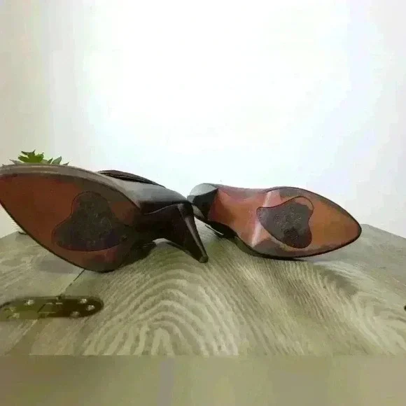 NAUGHTY  MONKEY brown leather ankle booties. Size 7 - Picture 9 of 10